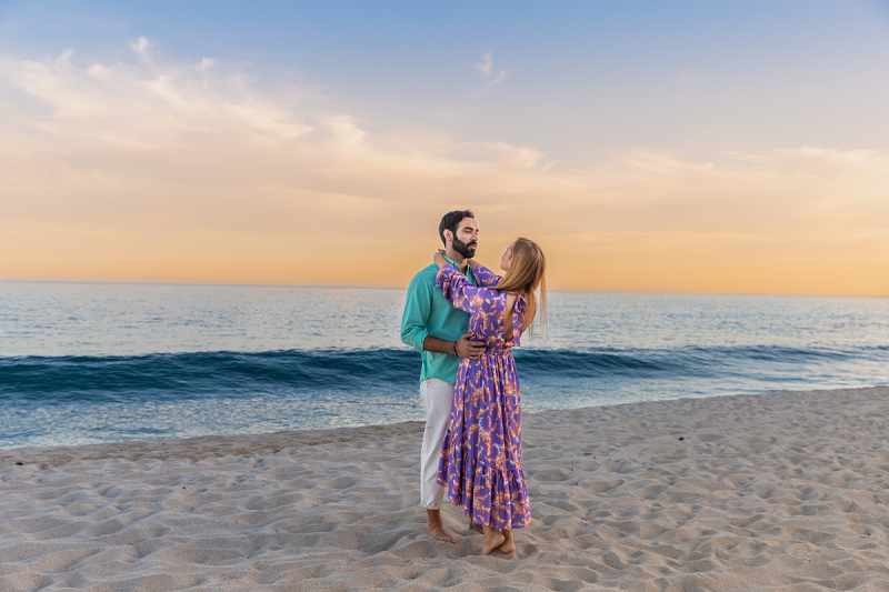 Garza blanca los cabos beach couple